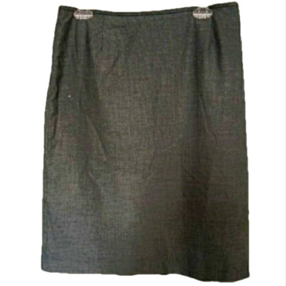 Tahari Arthur Levine Pinstripe Skirt Gray Pencil Pleat Back Size 10